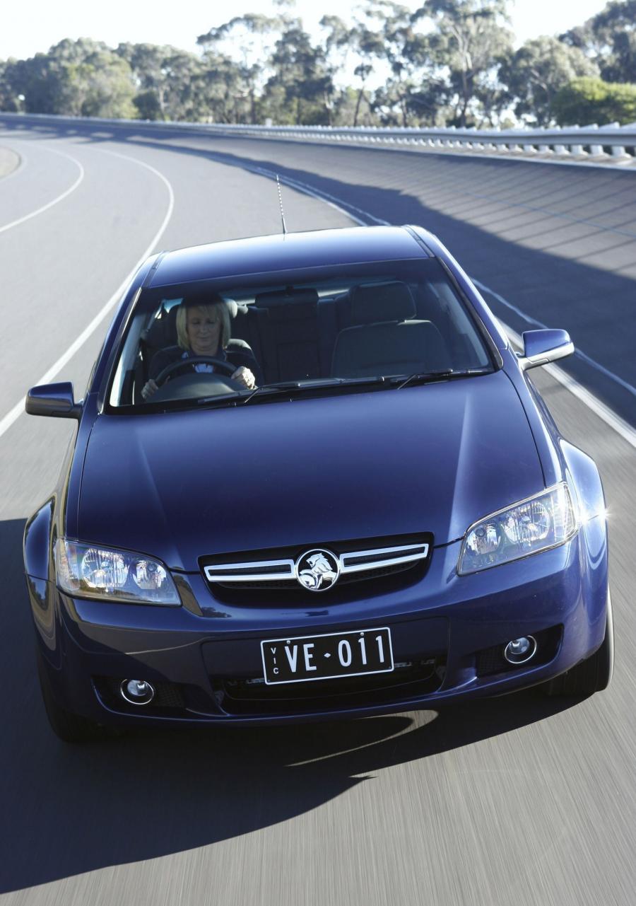  Holden Berlina 2006 года  (фото 36 из 37)
